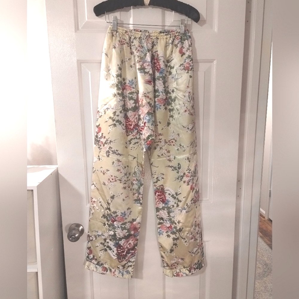 Beautiful Silk Like Floral Pants